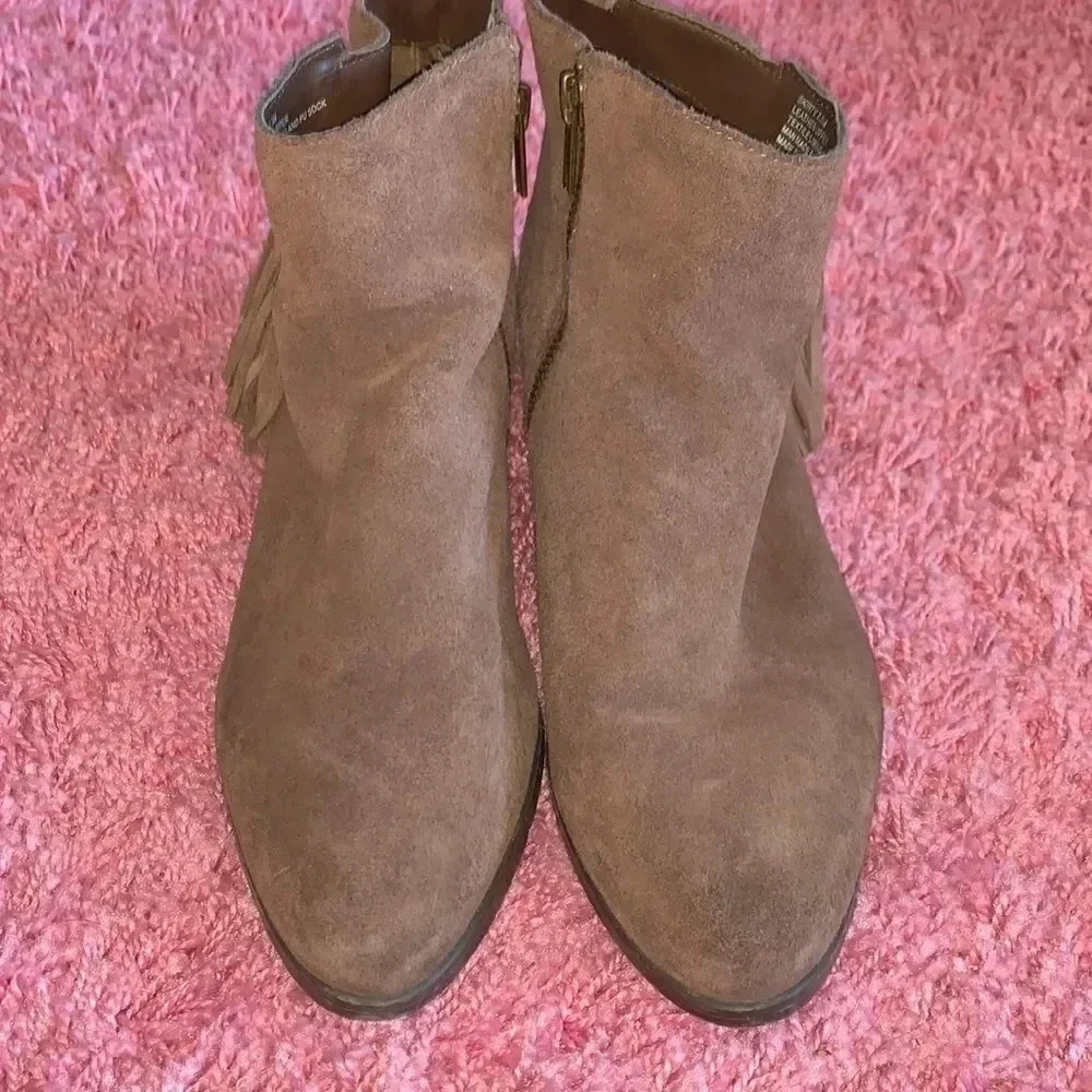 Steve Madden Fringe Brown Booties Size 7.5